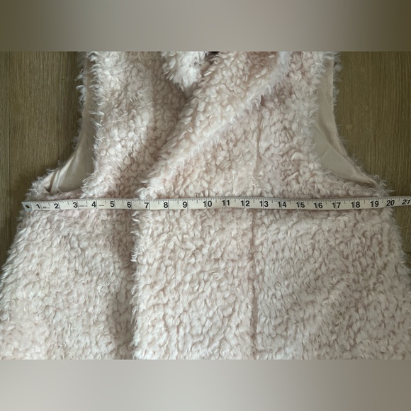 ENTRO Sherpa Vest EUC - Picture 4 of 7